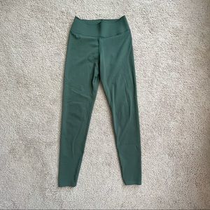 UNIQLO AIRISM SOFT LEGGINGS
